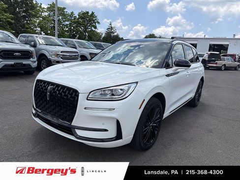 Certified 2023 Lincoln Corsair Reserve w/ Equipment Group 201A AWD/4WD image 1