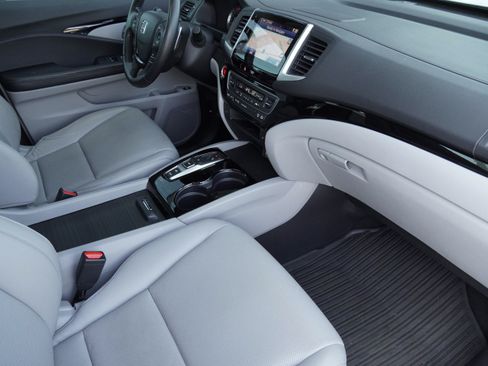 Used 2020 Honda Ridgeline RTL-E image 10