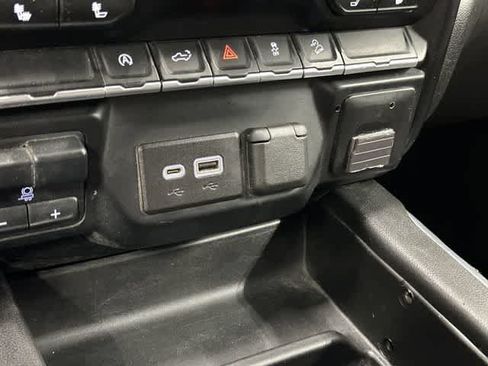 Used 2021 Chevrolet Silverado 1500 RST AWD/4WD image 25