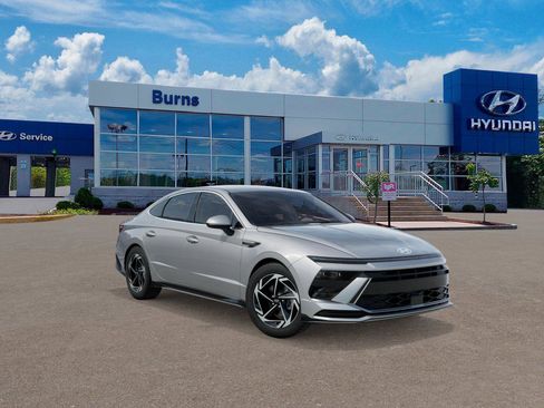 New 2026 Hyundai Sonata SEL image 2