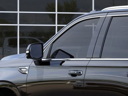New 2026 GMC Yukon Elevation w/ Elevation Premium Package image 13