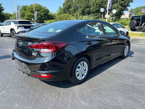 Used 2020 Hyundai Elantra SE w/ Cargo Package (C1) FWD image 5