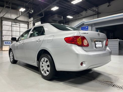 Used 2010 Toyota Corolla FWD image 5