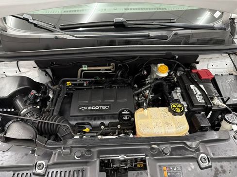 Used 2019 Chevrolet Trax LT FWD image 35