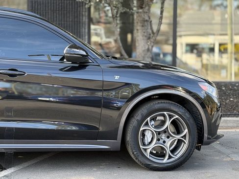 Used 2024 Alfa Romeo Stelvio Ti w/ Active Assist Plus Package image 23