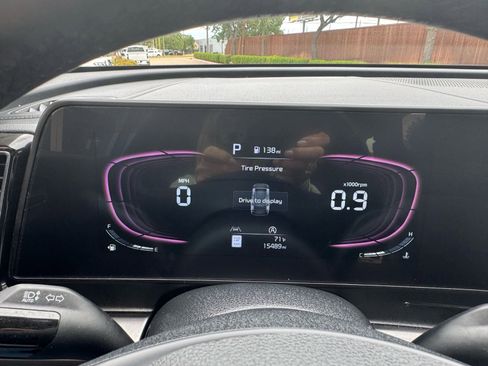 Used 2024 Kia Sportage EX image 14