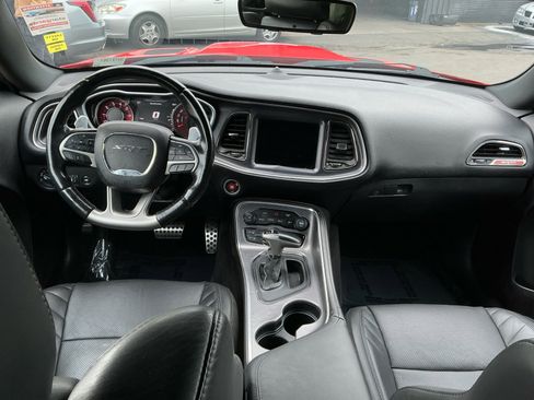 Used 2018 Dodge Challenger SRT Hellcat image 18