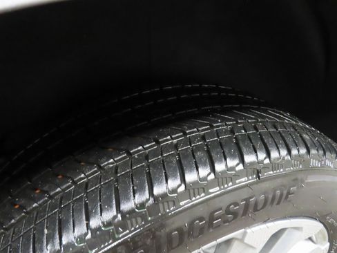 Used 2024 GMC Yukon Denali image 38