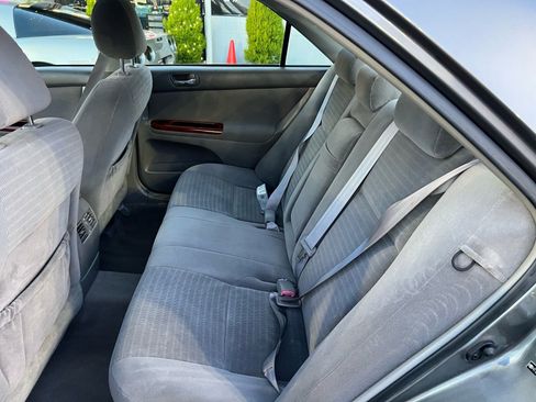 Used 2005 Toyota Camry XLE FWD image 13