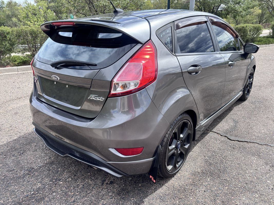Used 2016 Ford Fiesta ST FWD image 3
