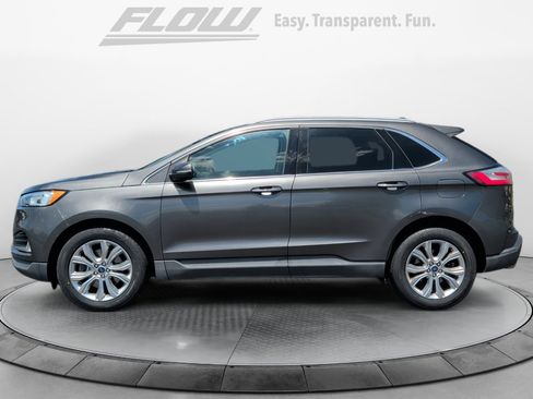Used 2020 Ford Edge Titanium AWD/4WD image 5