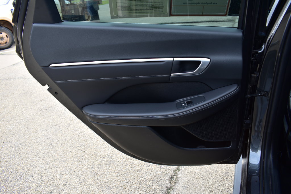 Used 2022 Hyundai Sonata Limited FWD image 19