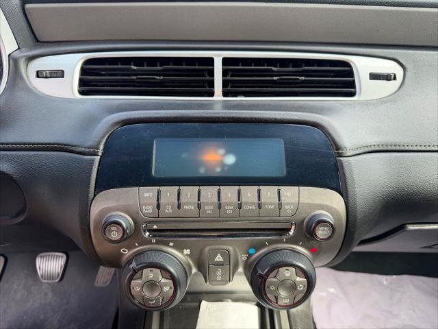 Used 2014 Chevrolet Camaro LS RWD image 23