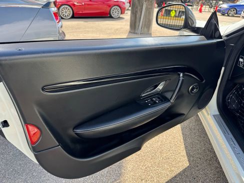 Used 2013 Maserati GranTurismo Convertible image 18