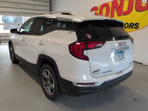 Certified 2021 GMC Terrain SLT w/ Infotainment Package II AWD/4WD image 3