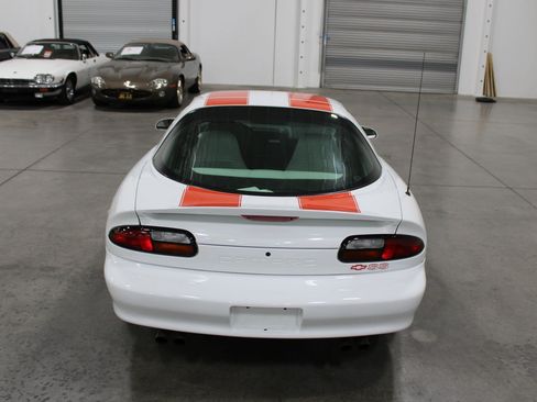 Used 1997 Chevrolet Camaro SS w/ SS Alteration Pkg RWD image 7