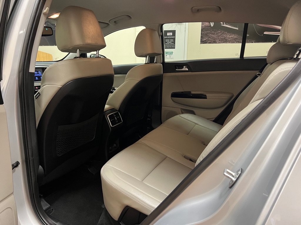 Used 2020 Kia Sportage EX AWD/4WD image 18