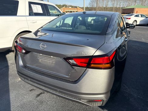 Used 2023 Nissan Altima 2.5 SV image 28