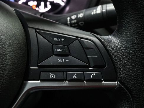 Used 2024 Nissan Altima 2.5 SV image 33