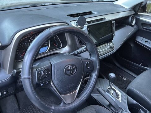 Used 2013 Toyota RAV4 XLE AWD/4WD image 13
