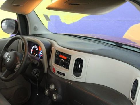 Used 2009 Nissan Cube 1.8 S w/ Interior Designer Pkg FWD image 12