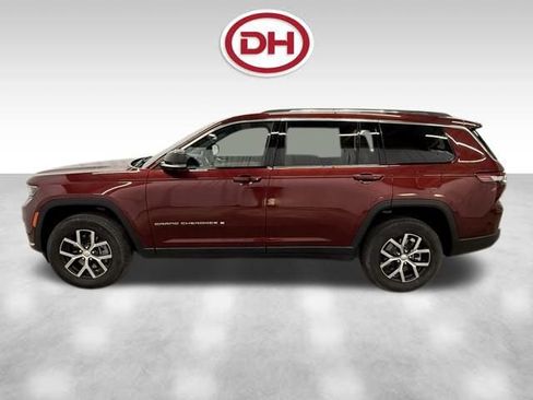 Used 2023 Jeep Grand Cherokee L Limited w/ Luxury Tech Group II image 10