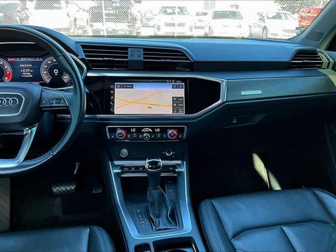Used 2019 Audi Q3 2.0T Premium Plus image 6