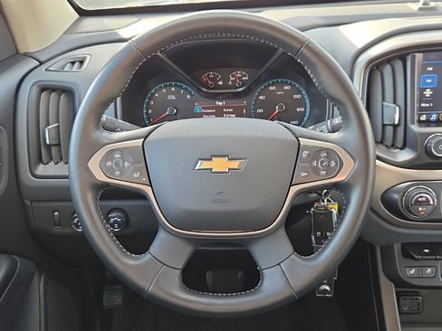 Used 2022 Chevrolet Colorado Z71 image 24