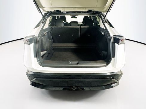 Used 2023 Nissan Ariya FWD image 30