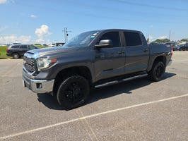 Used 2020 Toyota Tundra SR5 w/ SR5 Upgrade Package AWD/4WD image 1