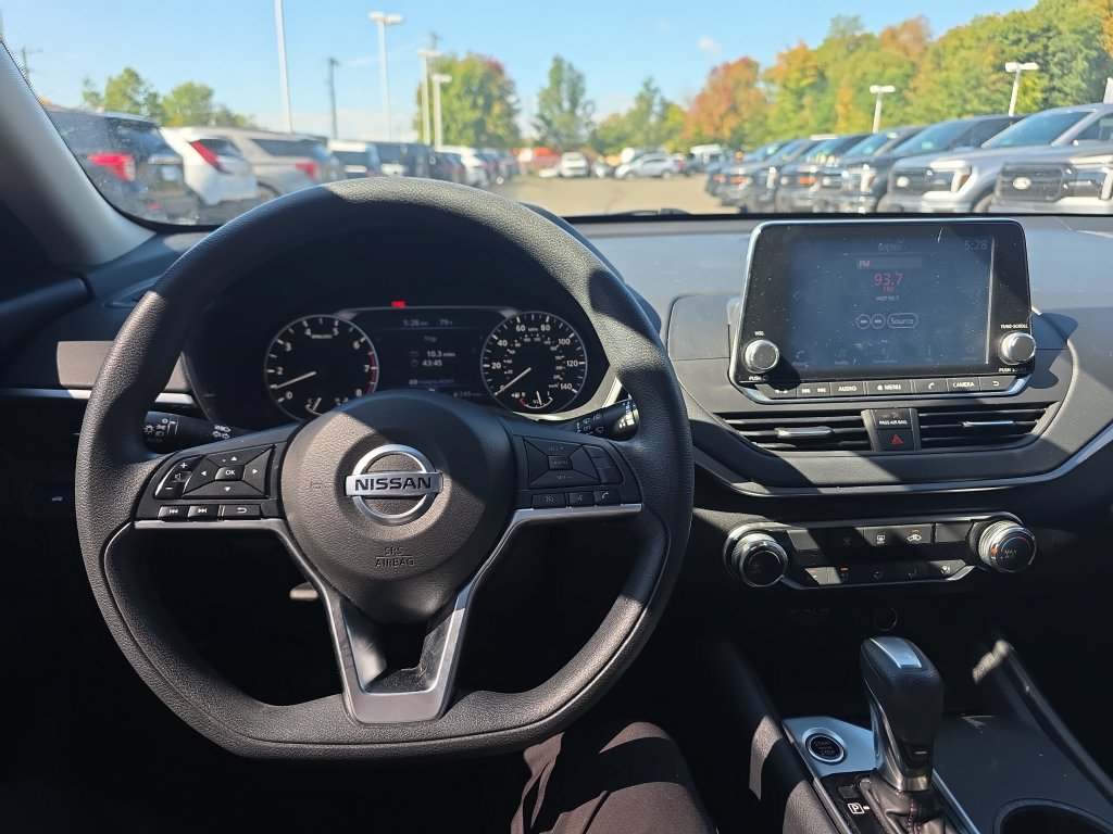 Used 2019 Nissan Altima 2.5 S FWD image 23