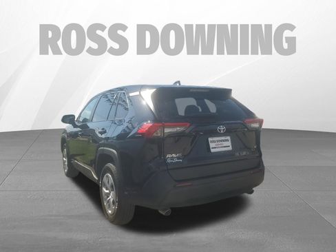 Used 2025 Toyota RAV4 LE image 6