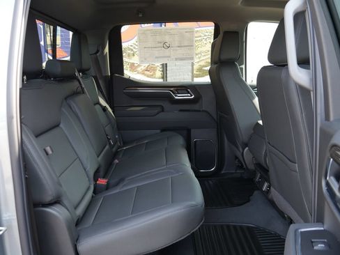 New 2026 Chevrolet Silverado 1500 LT w/ Z71 Off-Road Package AWD/4WD image 12