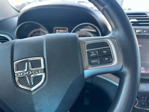 Used 2015 Dodge Journey Crossroad w/ Flexible Seating Group image 18