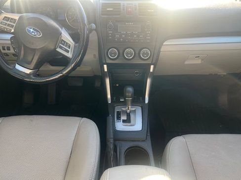 Used 2014 Subaru Forester 2.5i Limited AWD/4WD image 11