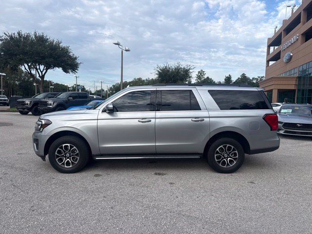 Used 2023 Ford Expedition Max XLT RWD image 2