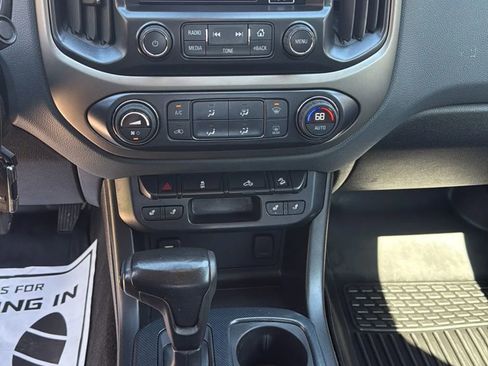 Used 2016 Chevrolet Colorado Z71 AWD/4WD image 14