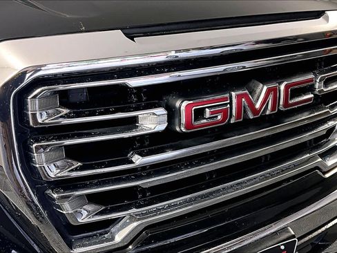 Used 2021 GMC Sierra 1500 SLT image 29