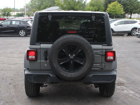 Used 2020 Jeep Wrangler Unlimited Sport AWD/4WD image 6