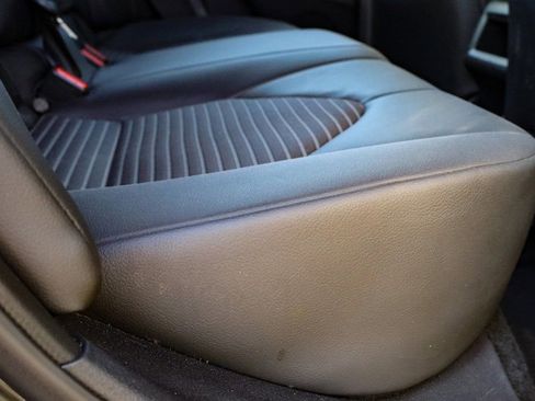 Used 2024 Toyota Camry SE image 18