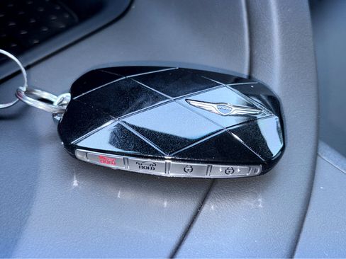 New 2026 Genesis G70 2.5T image 32