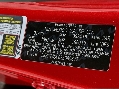 Used 2025 Kia K4 LXS image 12