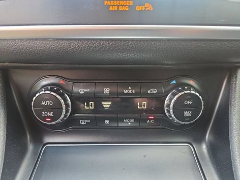 Used 2018 Mercedes-Benz CLA 250 4MATIC image 26