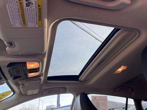 Certified 2025 Subaru Crosstrek 2.5i Limited w/ Crosstrek Mirror Package image 22