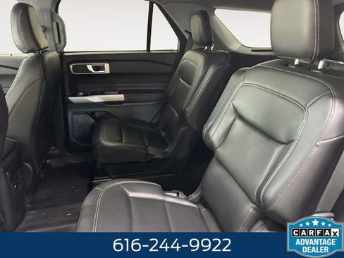 Used 2024 Ford Explorer XLT w/ Equipment Group 202A AWD/4WD image 21