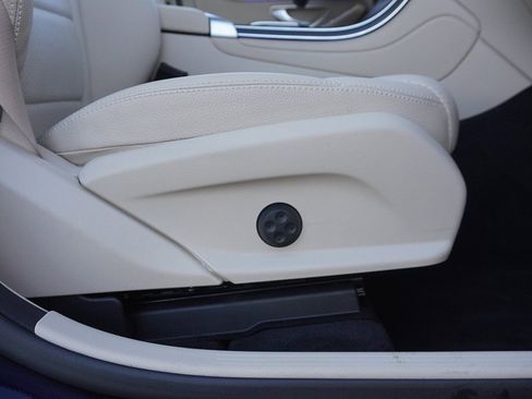 Used 2022 Mercedes-Benz GLC 300 GLC 300 image 37