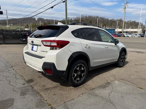Used 2018 Subaru Crosstrek 2.0i Premium image 4