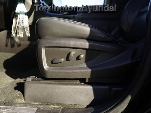 Used 2018 Chevrolet Tahoe LT image 23