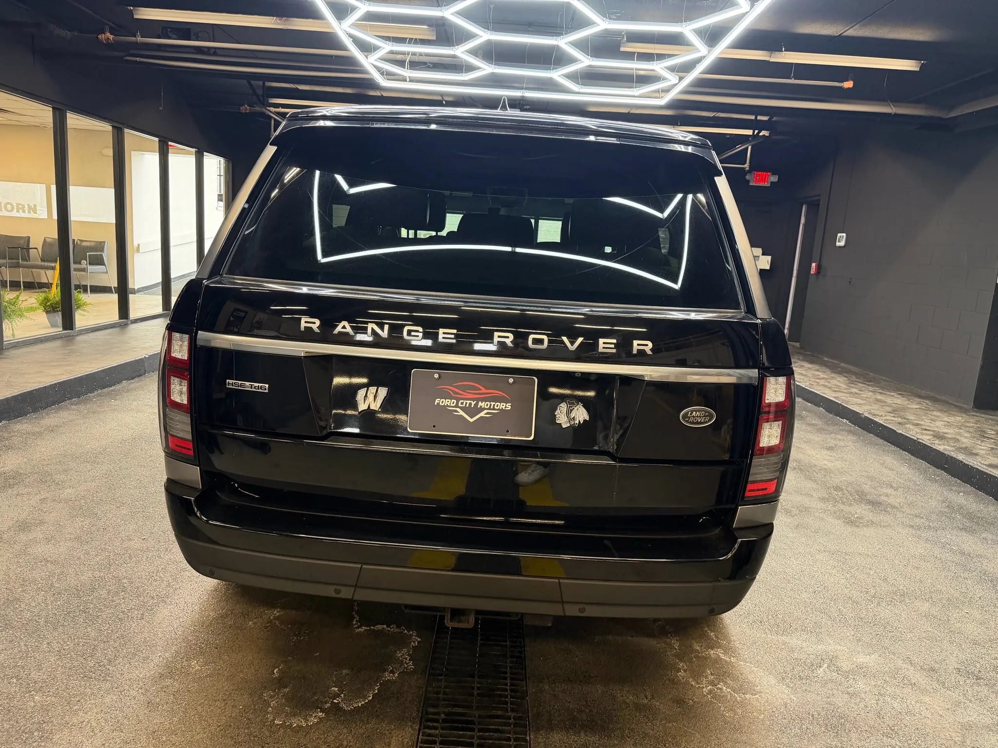 Used 2017 Land Rover Range Rover HSE AWD/4WD image 6