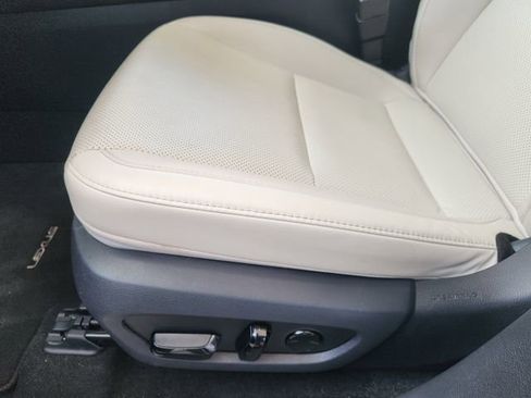 Used 2024 Lexus RX 350 Premium image 18